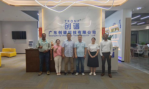 Qatar Clients Visit Our Factory